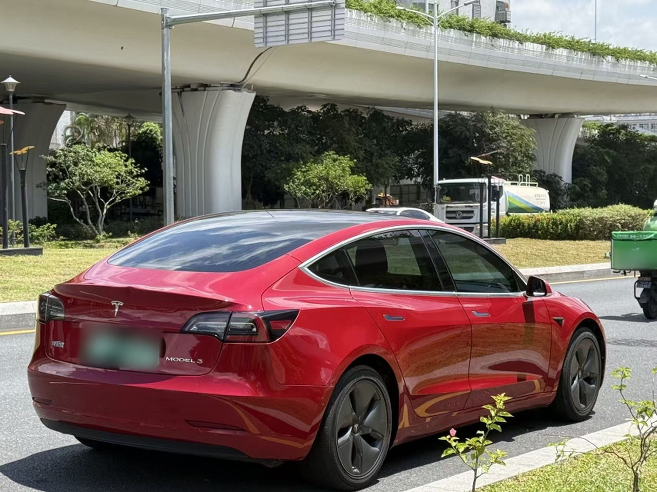 Model 3 2020 Standard Range RWD Upgraded photo 2