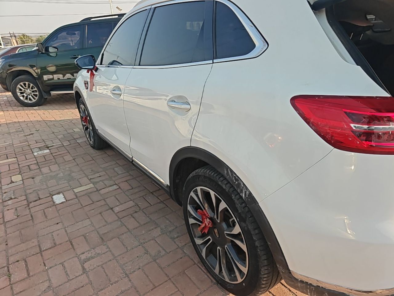HS5 2019 2.0T Connected AWD photo 4