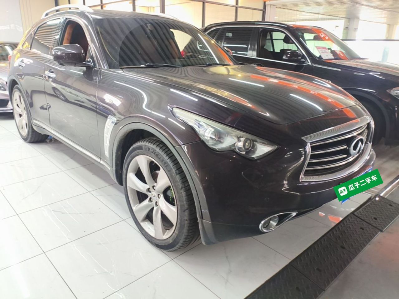 QX70 2013 3.7L Standard photo 3