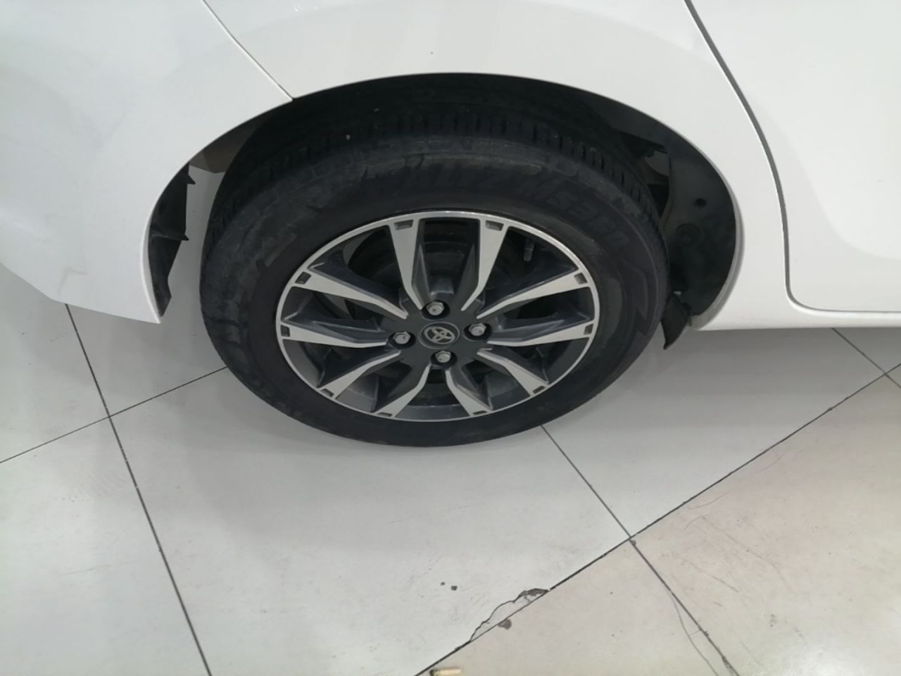 YARiS L 2022 1.5L CVT Luxury PLUS photo 4