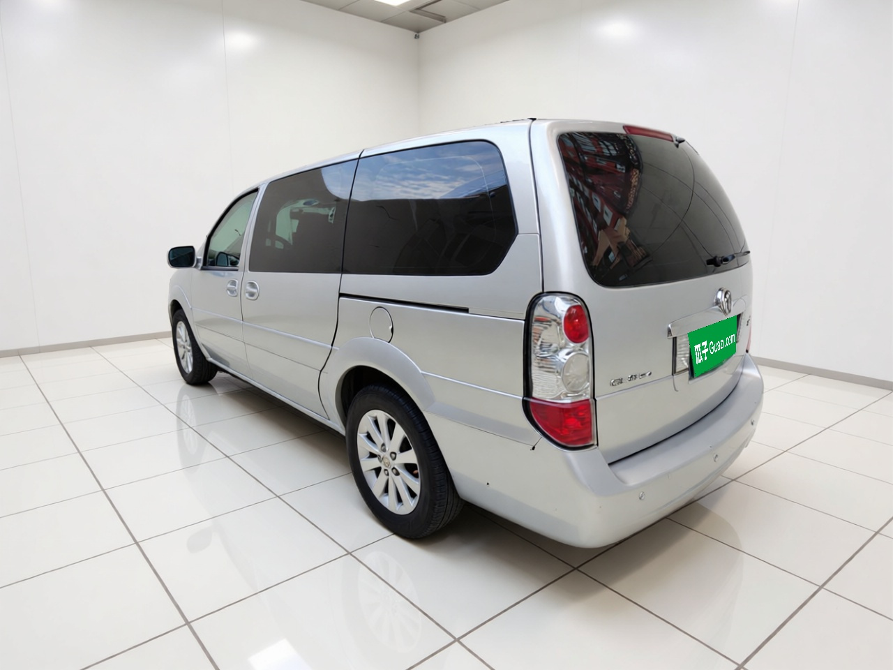 GL8 2014 2.4L Comfort photo 4