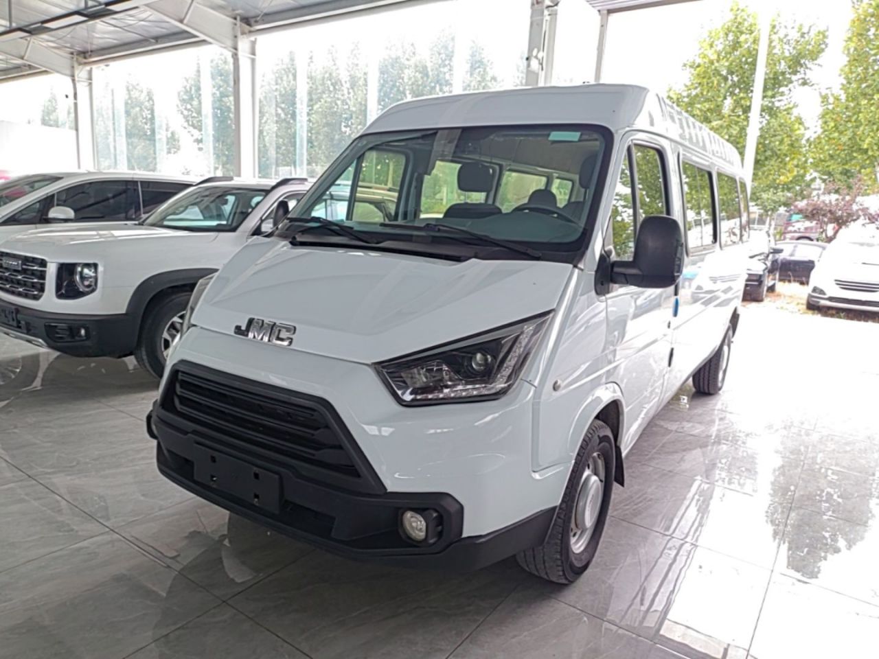 Transit 2019 2.8T Long Wheelbase 6-Seater China VI JX493