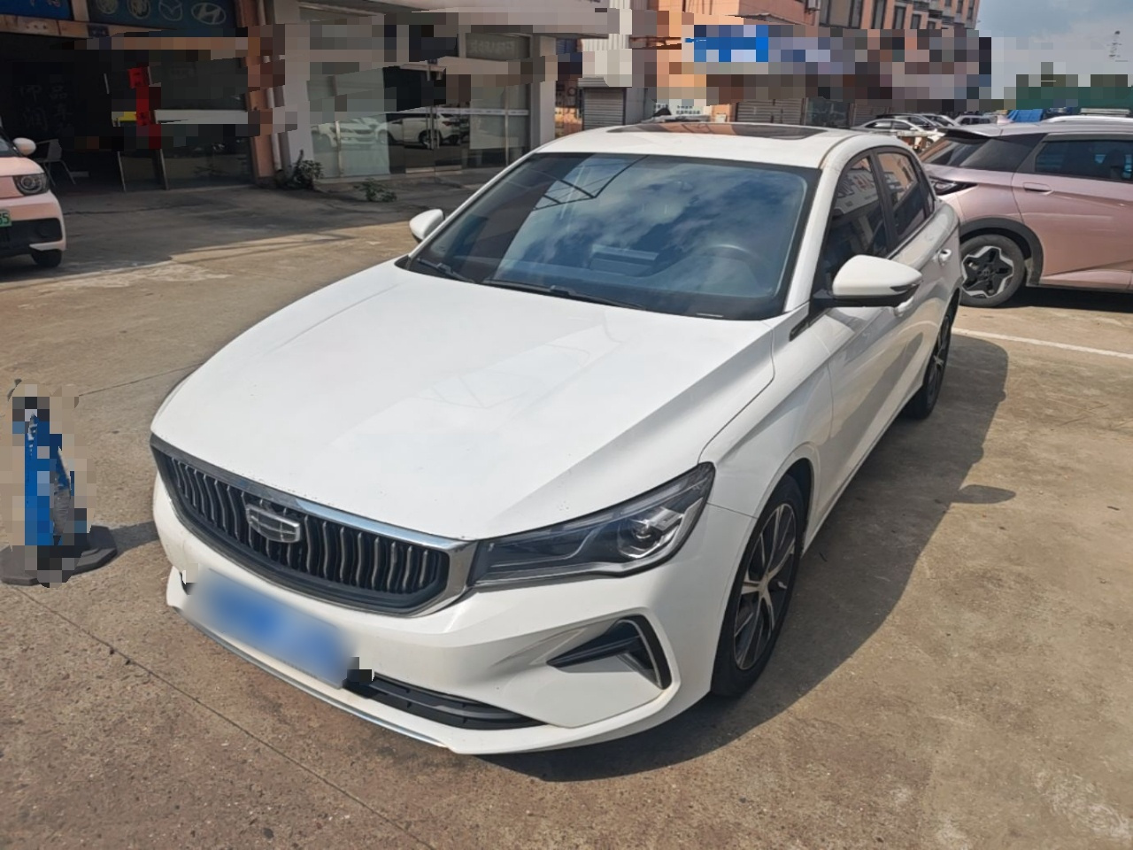 Emgrand 2022 4 1.5L CVT Premium