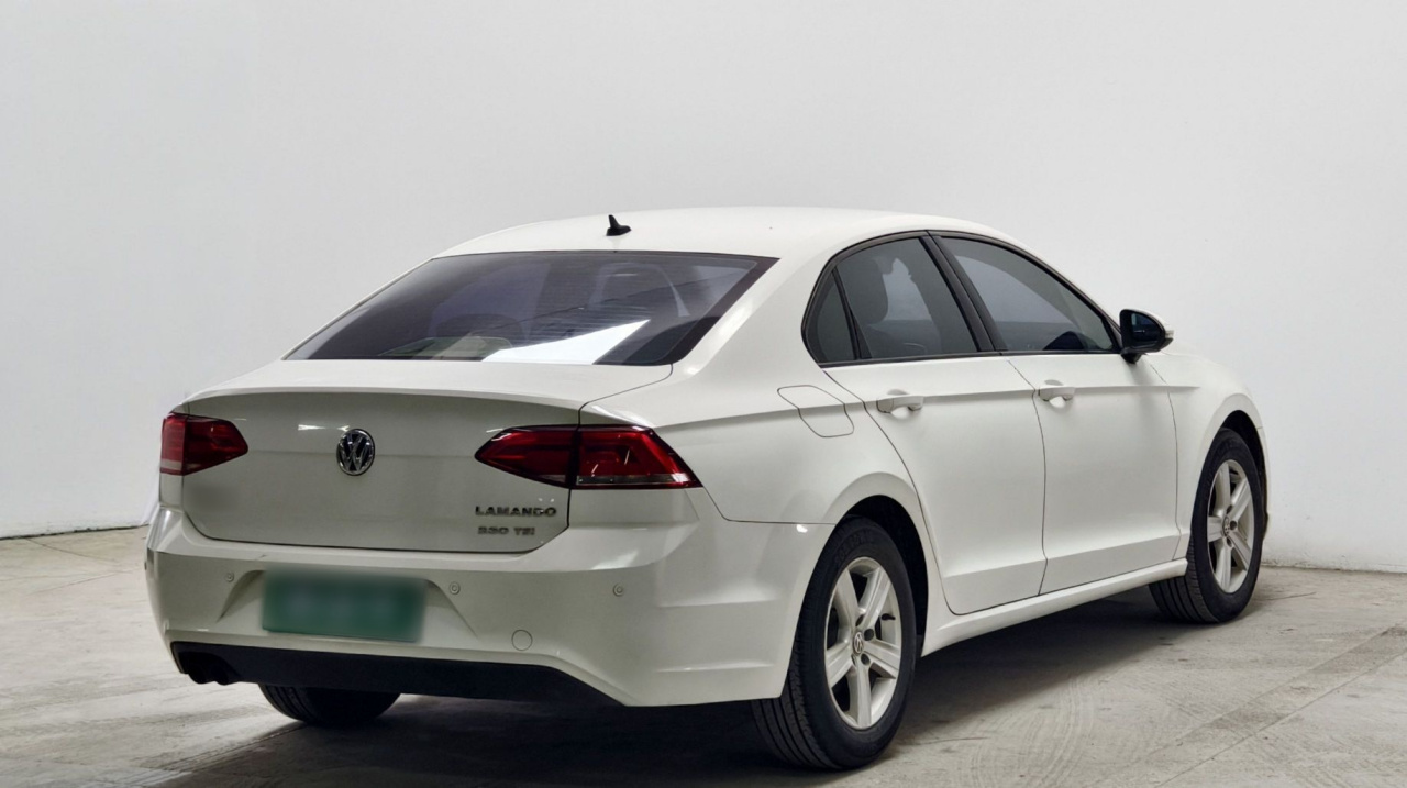 Lamando 2015 230TSI DSG photo 4