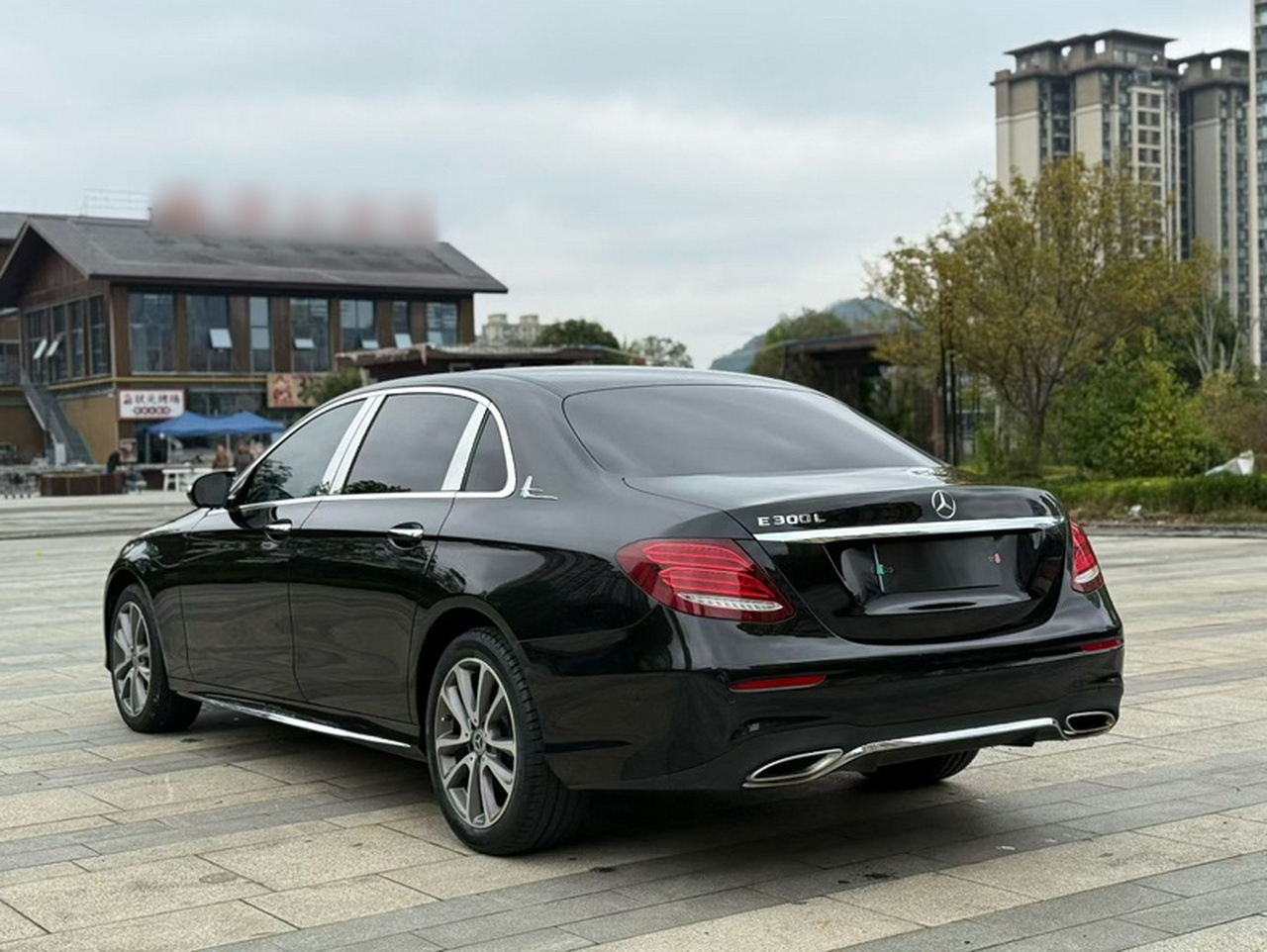 E-Class 2017 E 200 L Sport 4MATIC photo 4