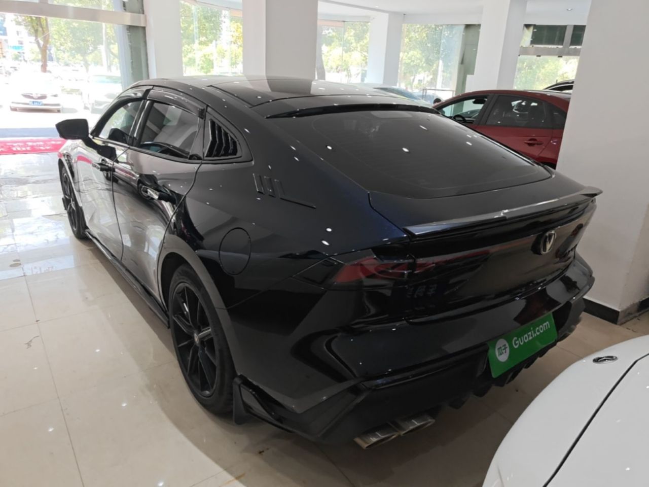 UNI-V 2022 2.0T photo 2