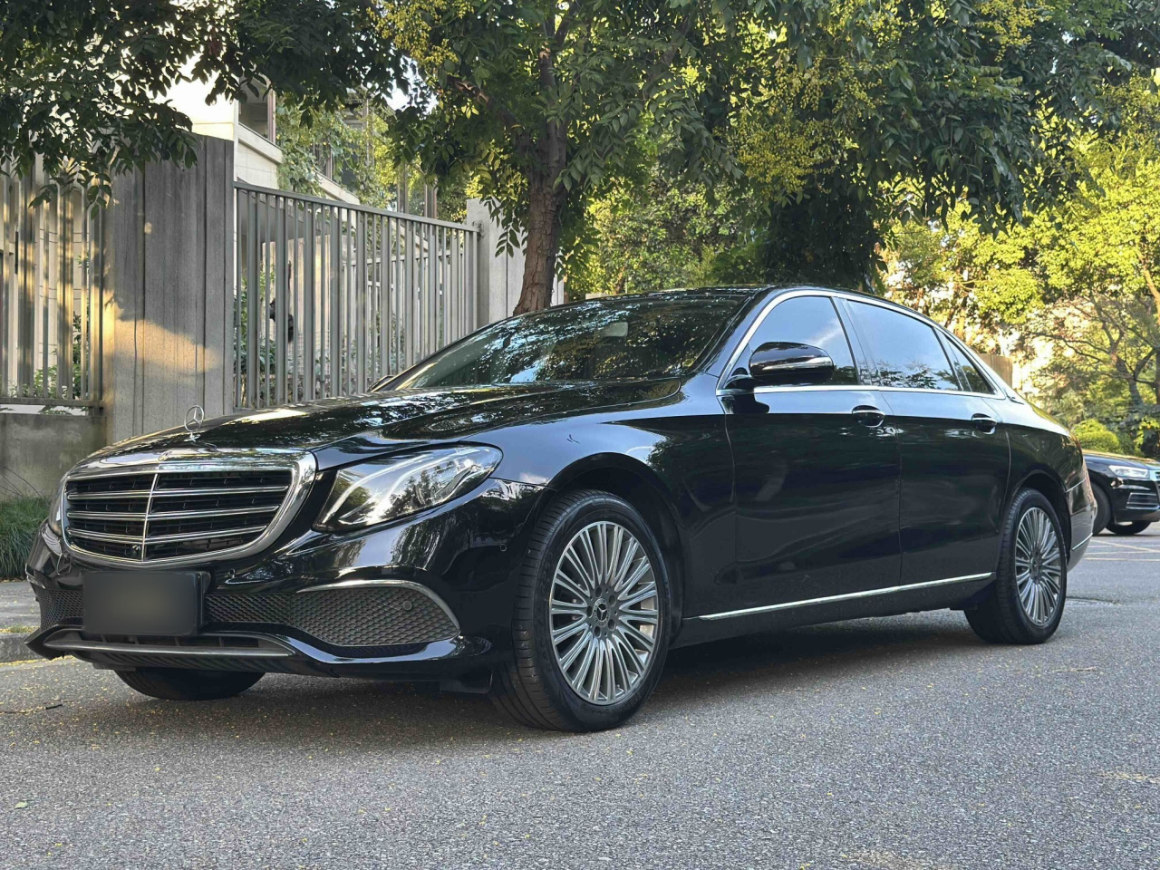 E-Class 2020 E 300 L Luxury