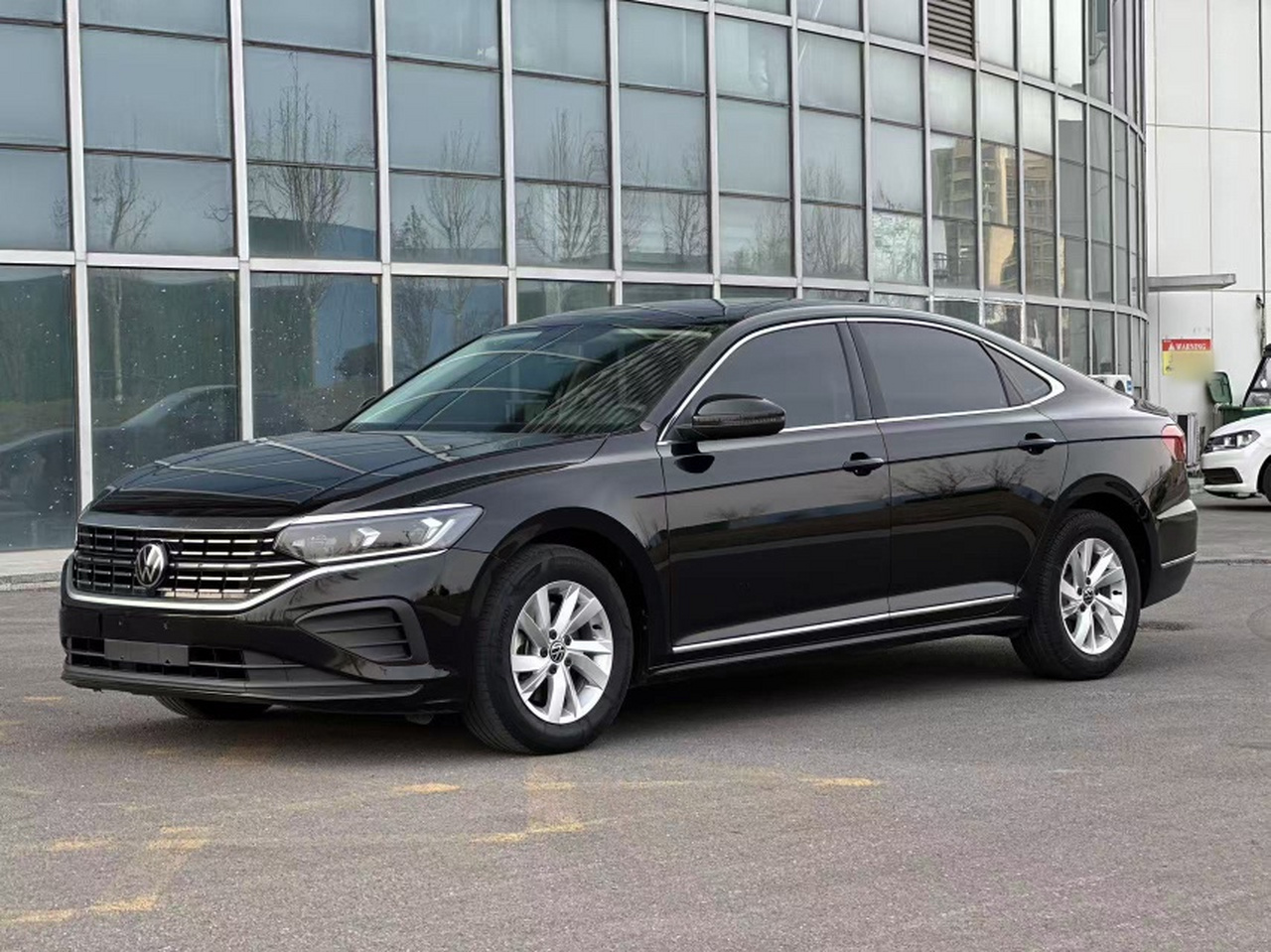 Passat 2023 280TSI Business