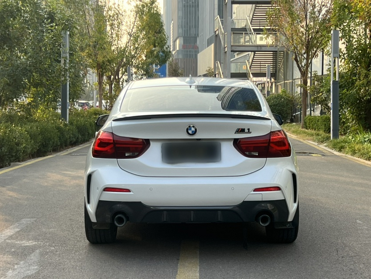 1 Series 2023 125i M Sport photo 3