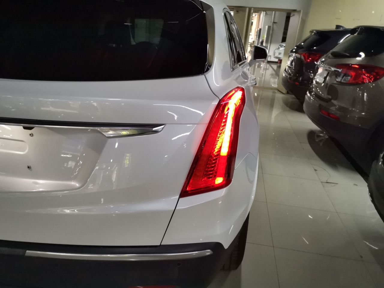 XT5 2018 28T AWD Luxury photo 3