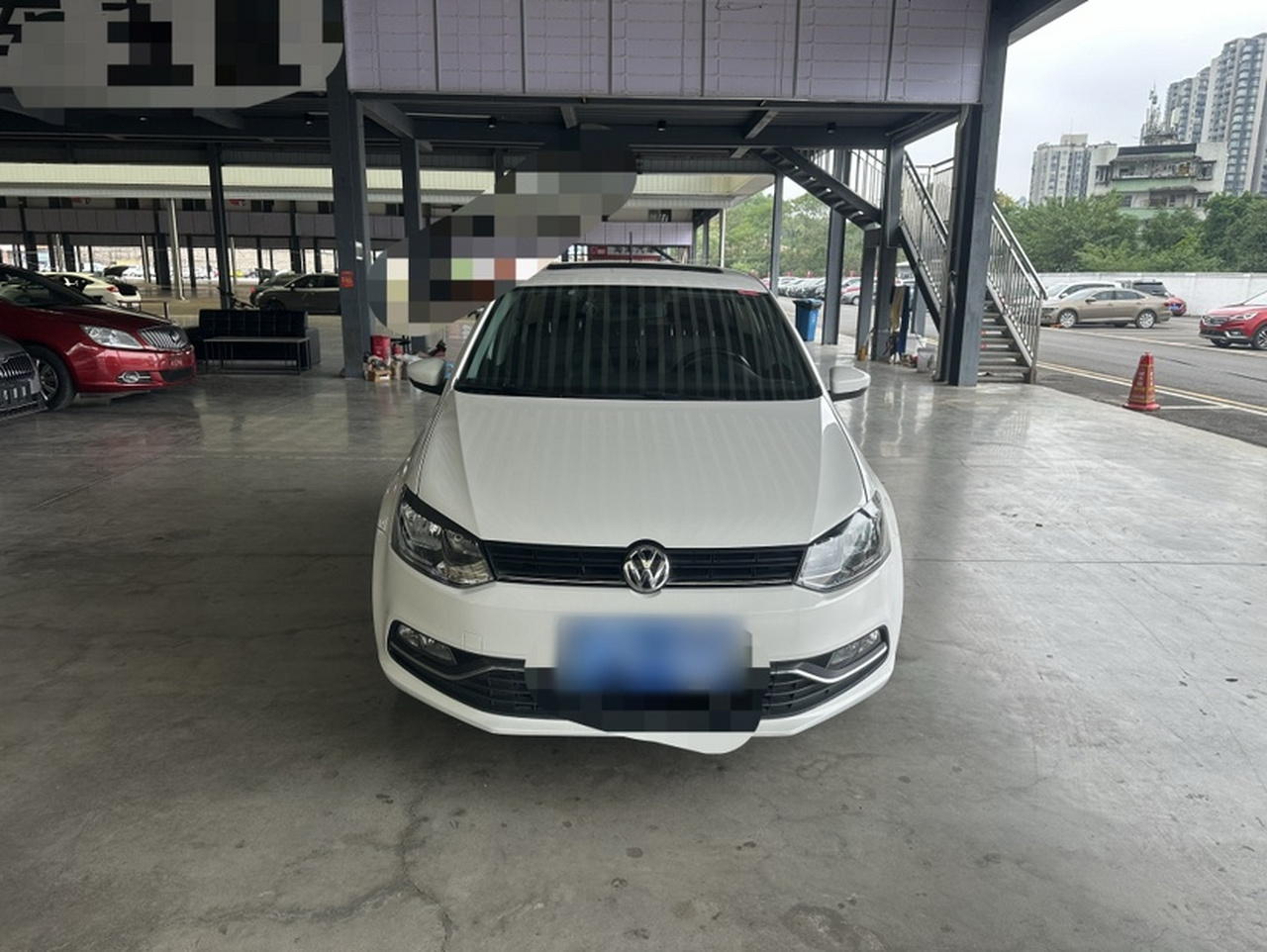 Polo 2016 1.6L AT Comfort photo 3