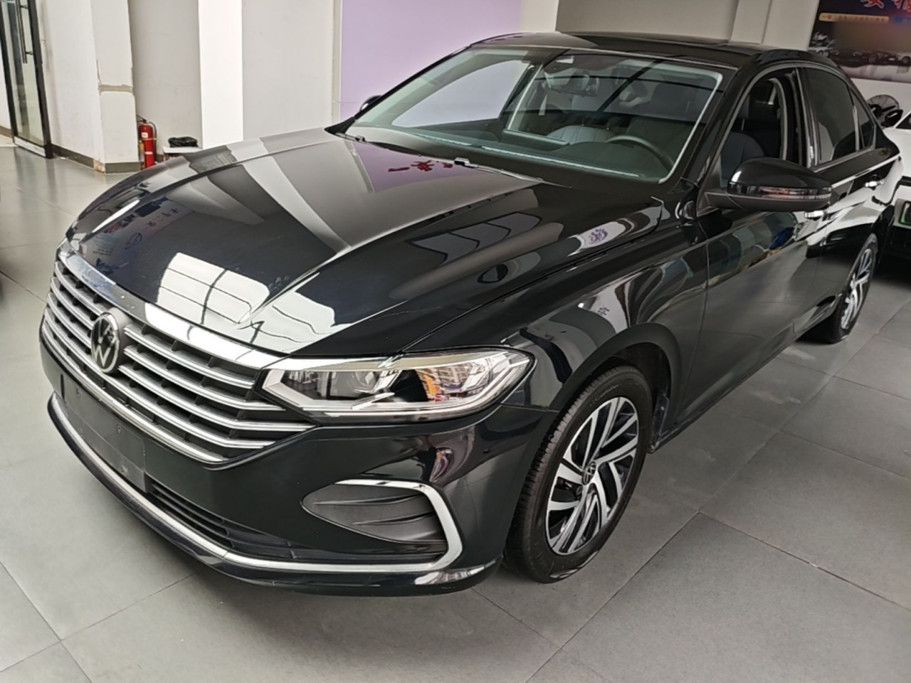 Lavida 2023 Facelift 1.5L AT