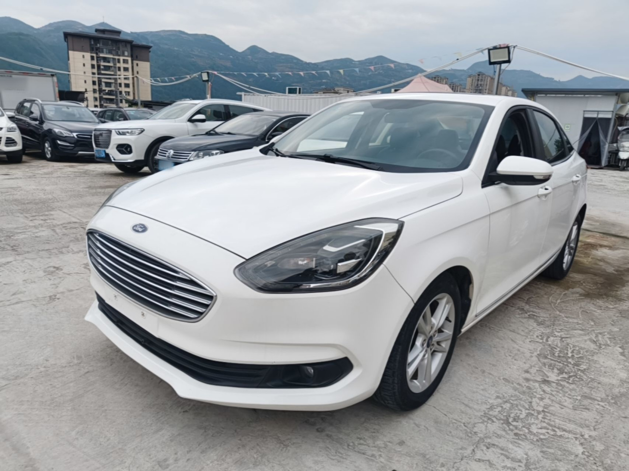 Escort 2019 Facelift 1.5L AT China VI