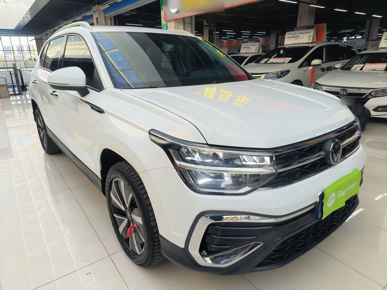 Tharu 2023 300TSI RWD photo 3