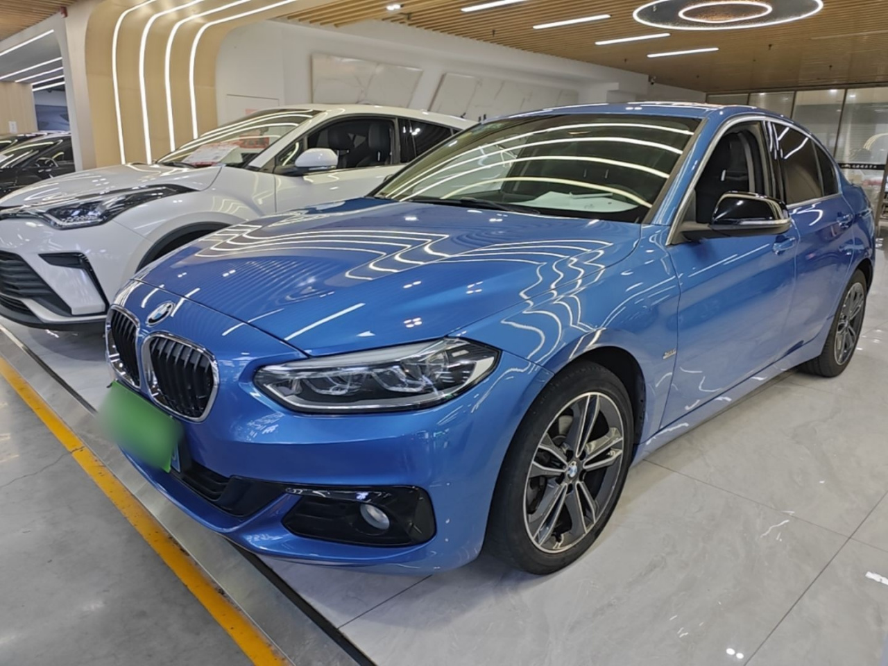 1 Series 2017 118i Sport