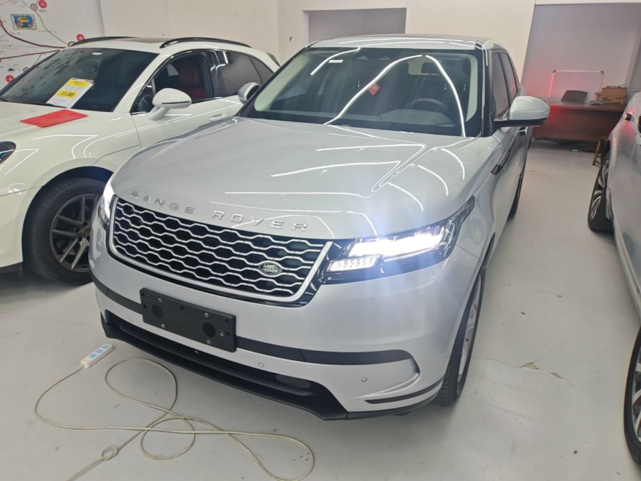 Range Rover Velar 2021 P250