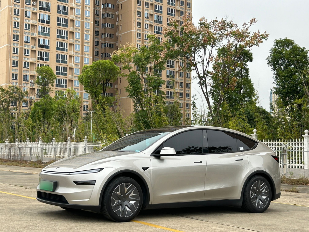 Model Y L 2025 Long Range AWD