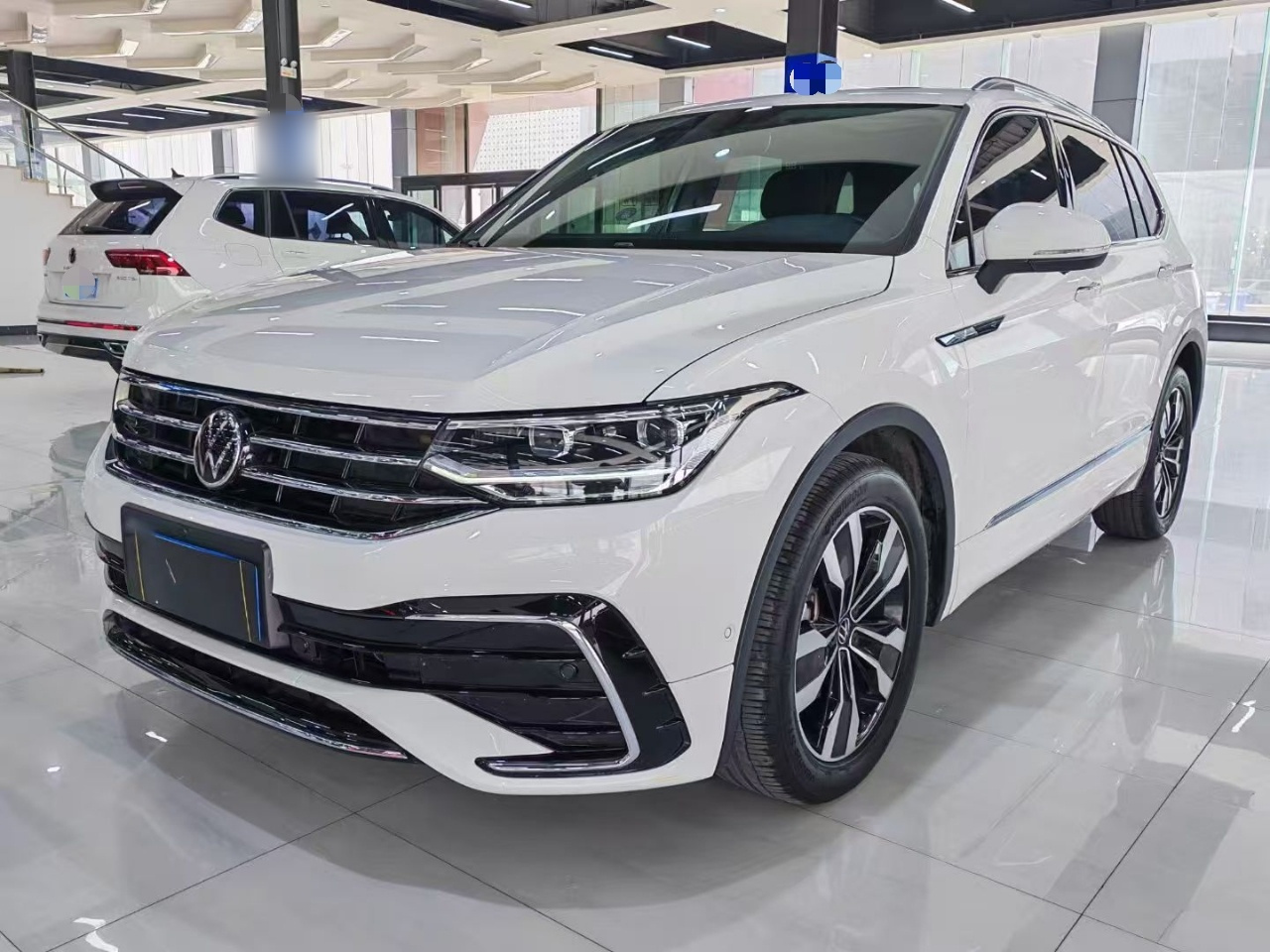 Tiguan L 2022 330TSI AT RWD R-Line