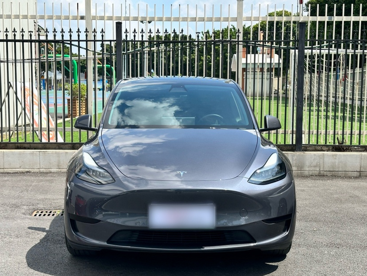 Model Y 2022 Facelift RWD photo 2