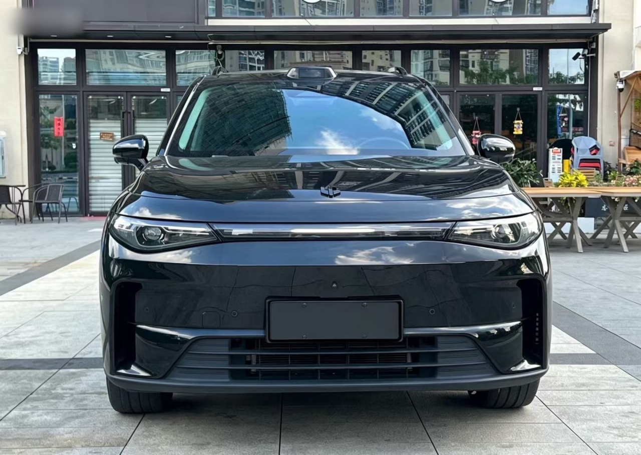 Leapmotor C16 2024 EV 520 Exclusive photo 2