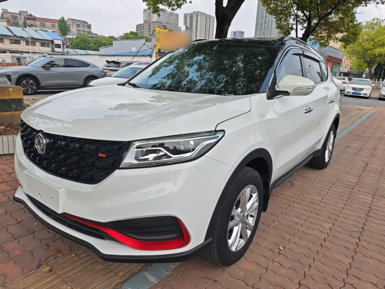 Fengon 580 2021 Facelift 1.8L MT Elite