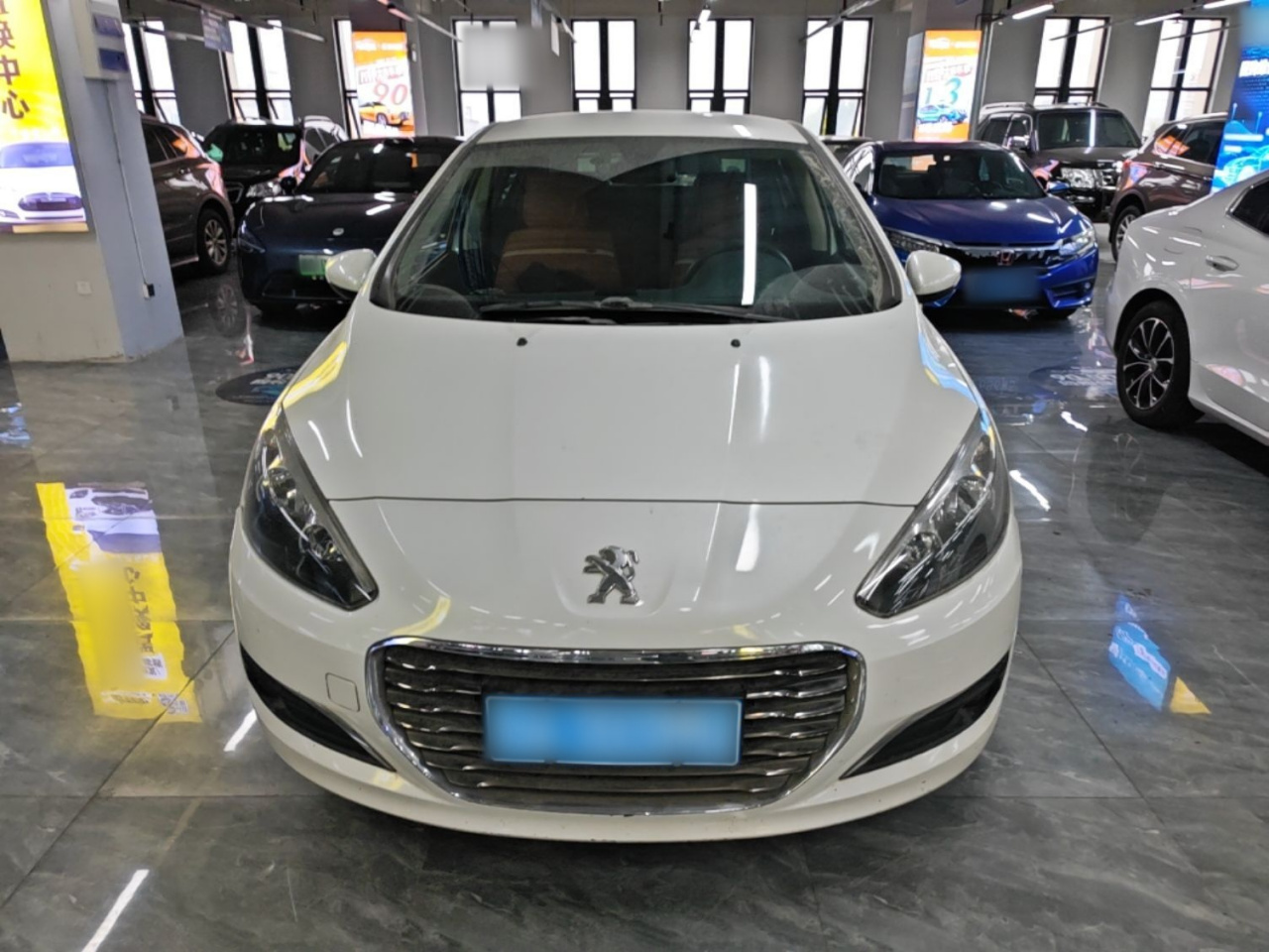 308 2014 Classic 1.6L AT photo 2