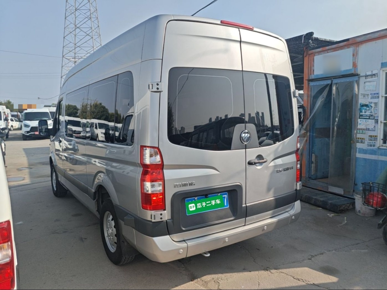 Foton 福田 2023款 2.0T手动吉象长轴中顶后单胎7/9座 photo 4