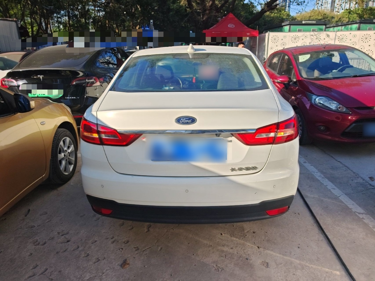 Escort 2019 Facelift 1.5L AT China VI photo 5