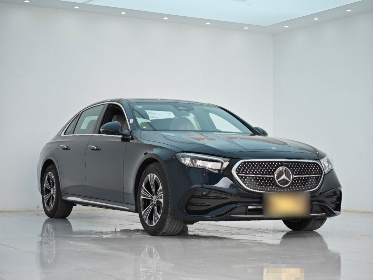 E-Class 2025 E 260 L Sport photo 3