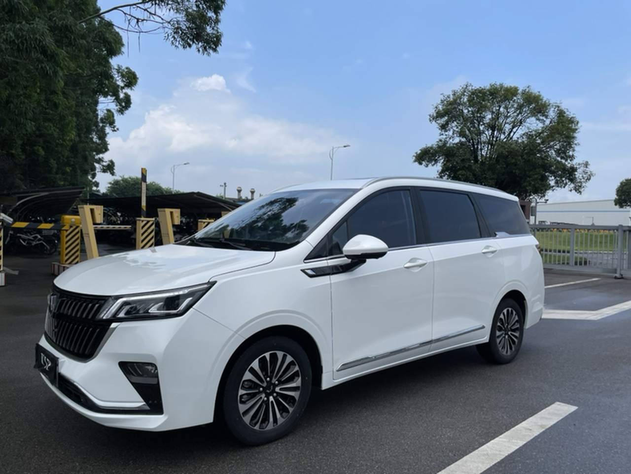 Wuling 2022 1.5T CVT Exclusive Flagship