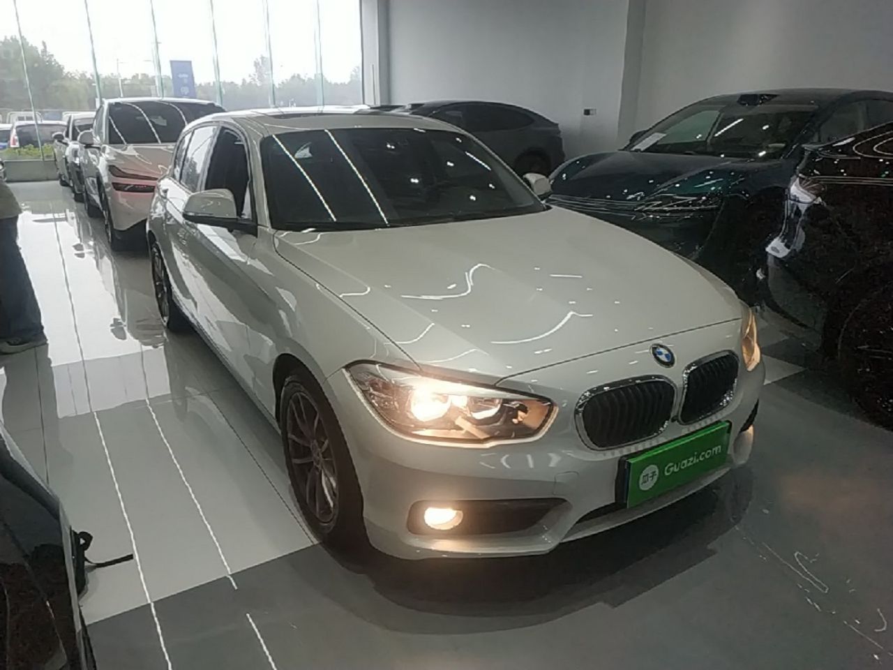 1 Series Imported 2018 118i Leading photo 3