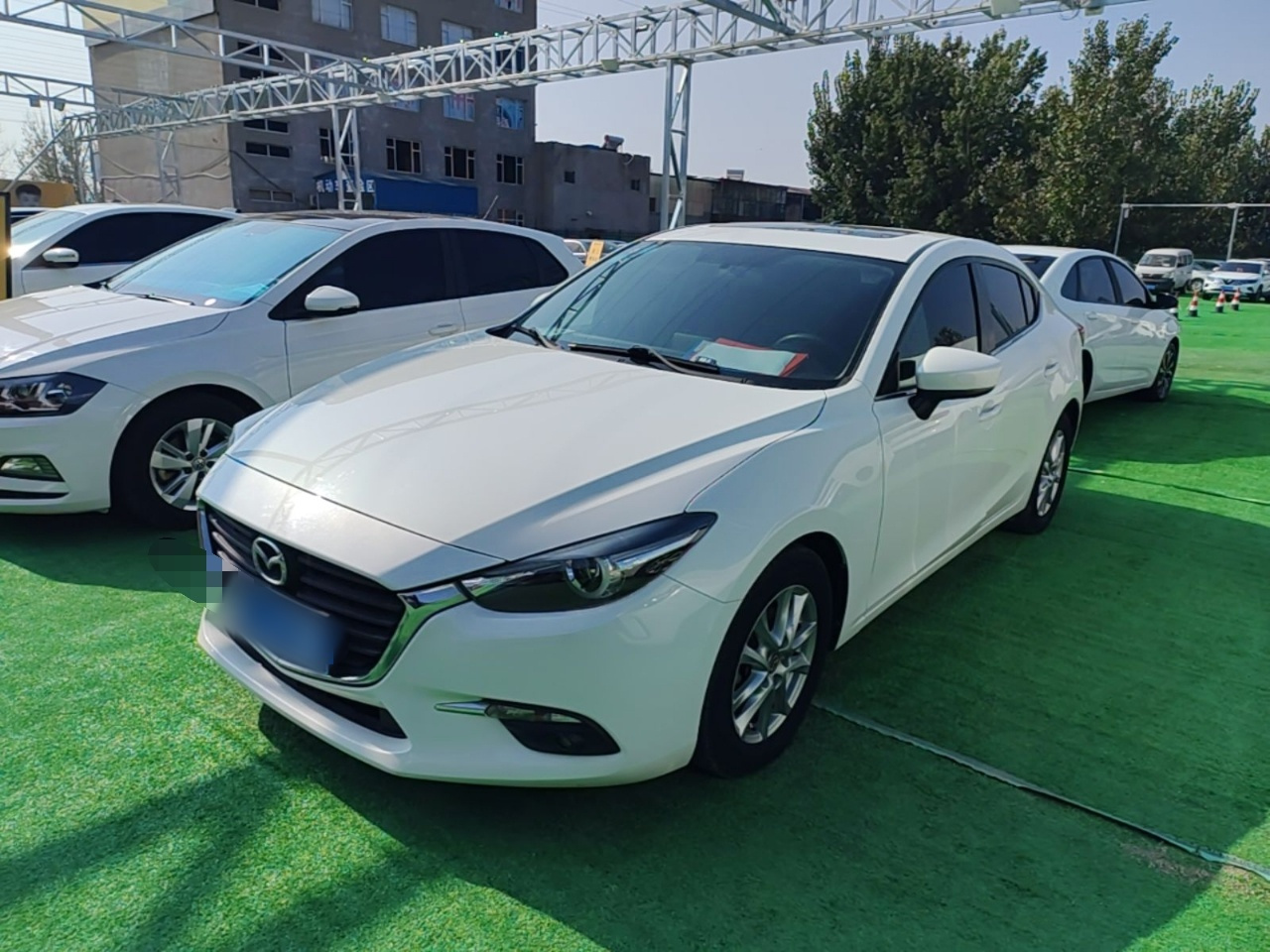 3 Axela 2017 Sedan 1.5L AT Luxury China VI