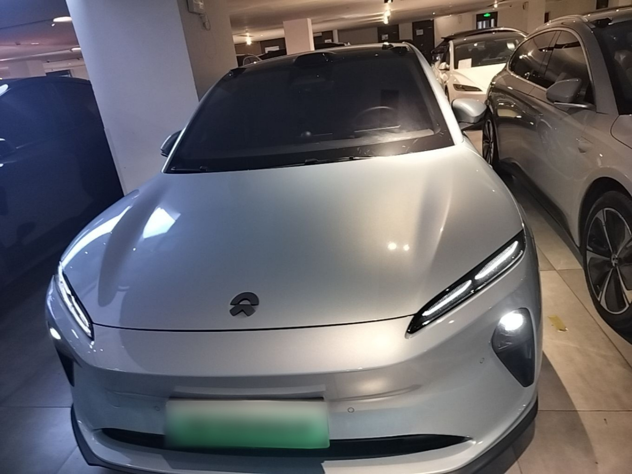 ET5 2022 75kWh photo 2