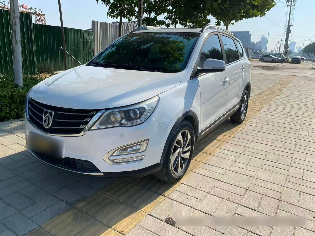 560 2016 1.5T MT Luxury