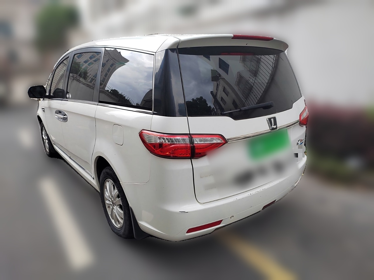 Luxgen 7 MPV 2016 2.0T Luxury photo 4