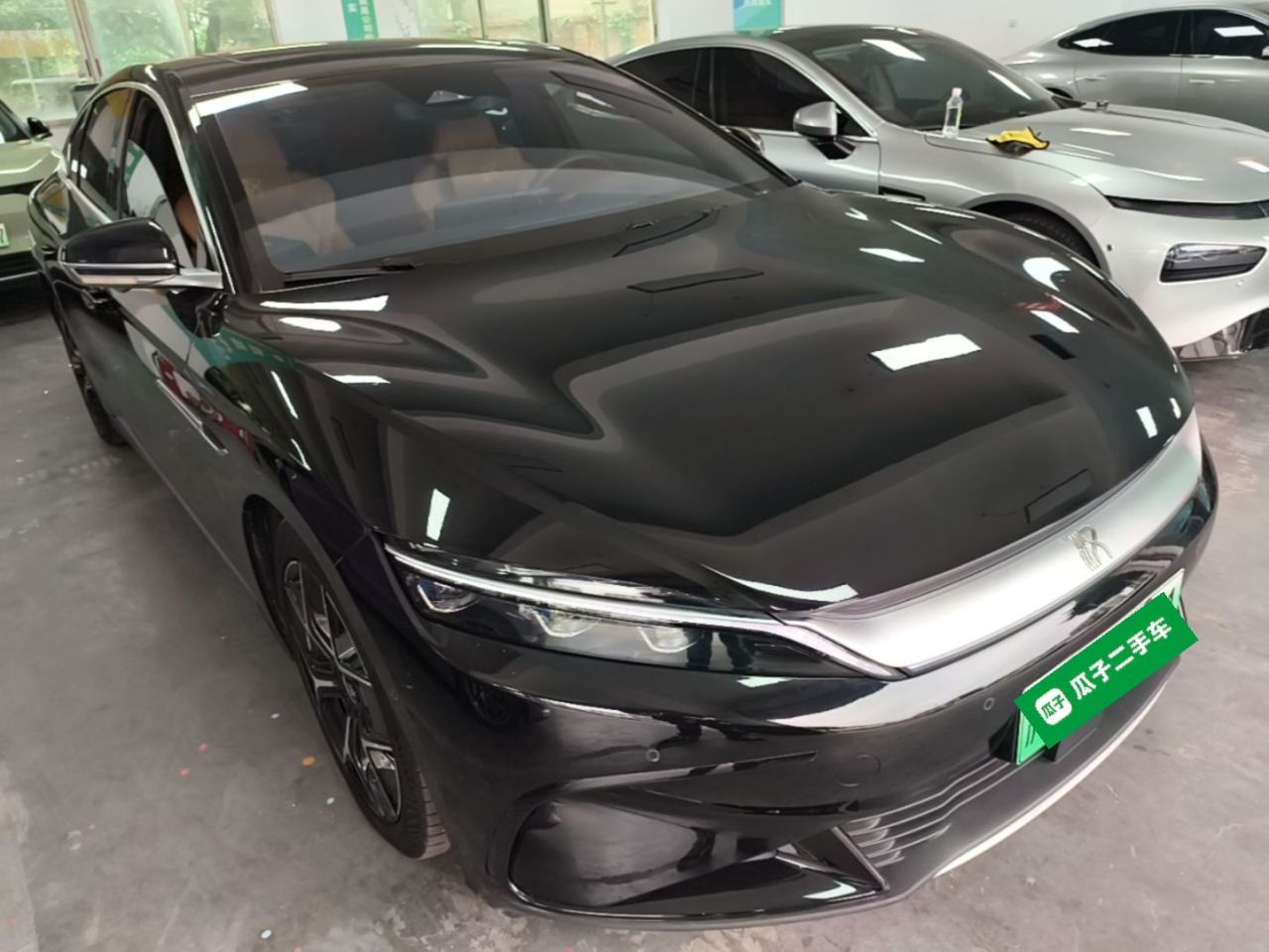 Han 2022 EV Founder 715KM FWD Flagship photo 3