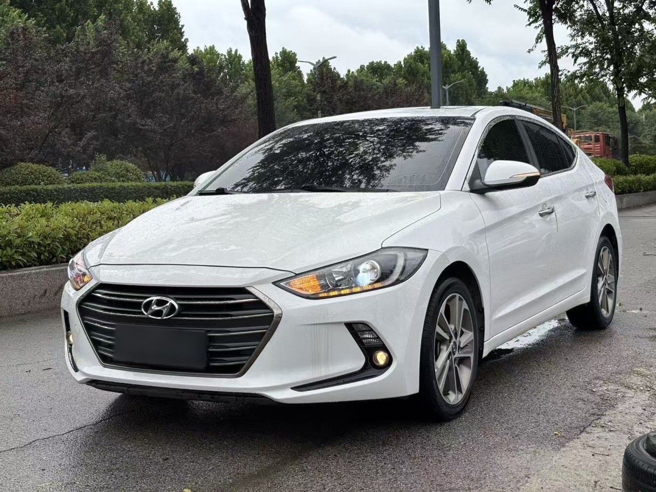 Elantra 2016 1.6L AT Smart Elite