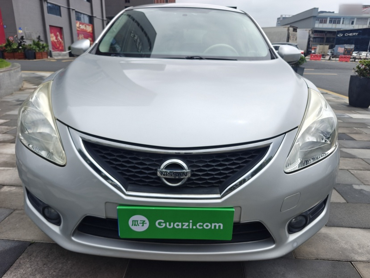 Tiida 2011 1.6L CVT Comfort photo 4