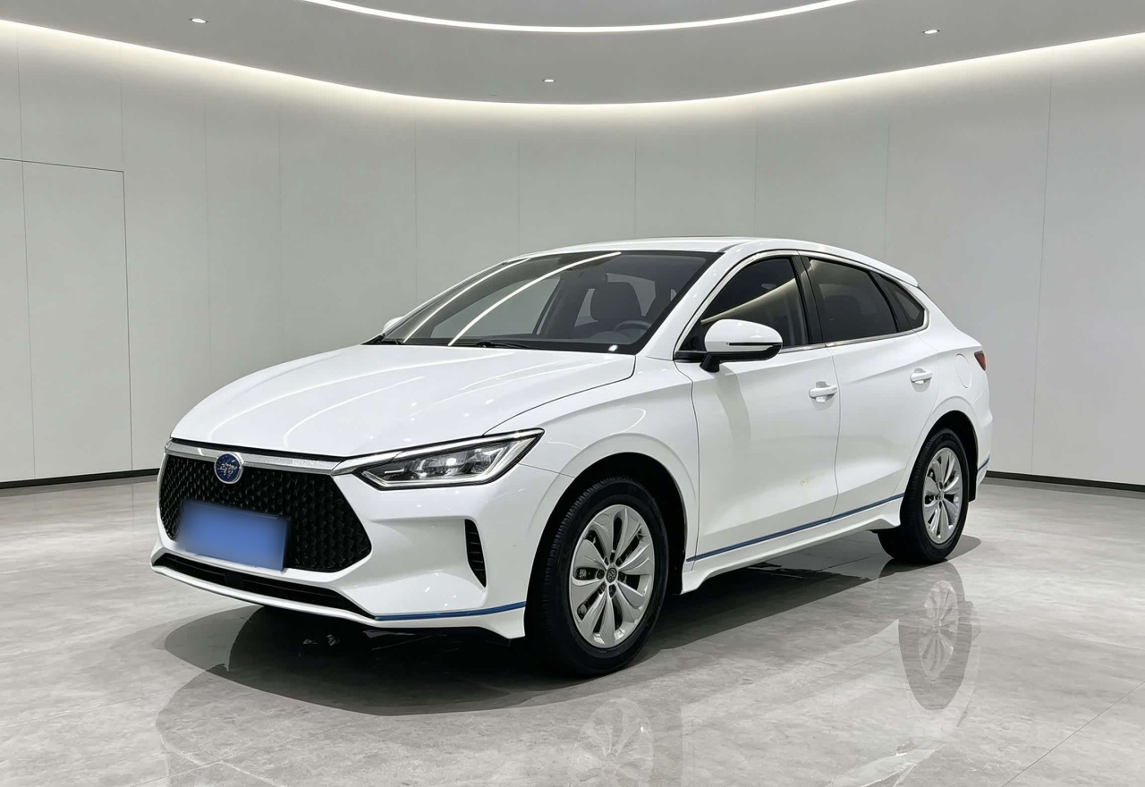 e2 2019 Standard Range Standard photo 3