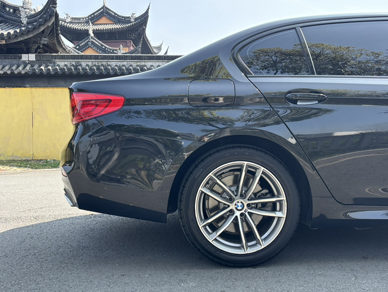 5 Series 2019 525Li M Sport Package photo 4