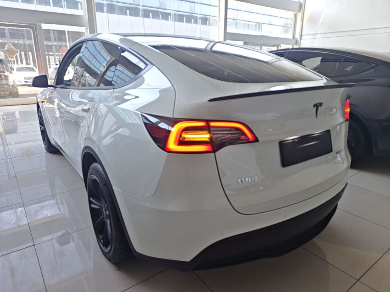 Model Y 2022 Facelift RWD photo 4