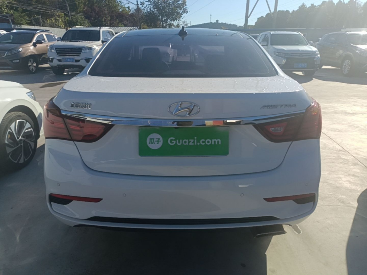 Mistra 2017 1.8L AT Premium DLX China V photo 5