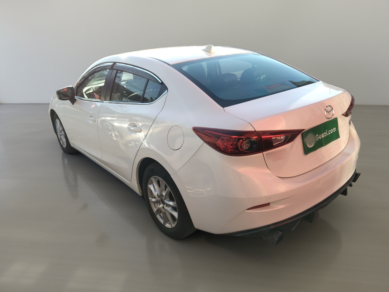 3 Axela 2016 Sedan 1.5L AT Comfort photo 4