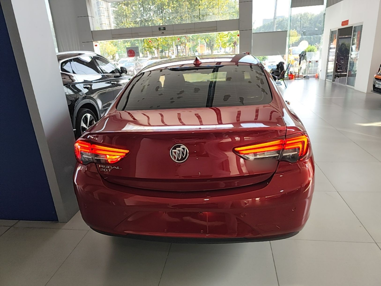 Regal 2019 20T Elite China VI photo 3