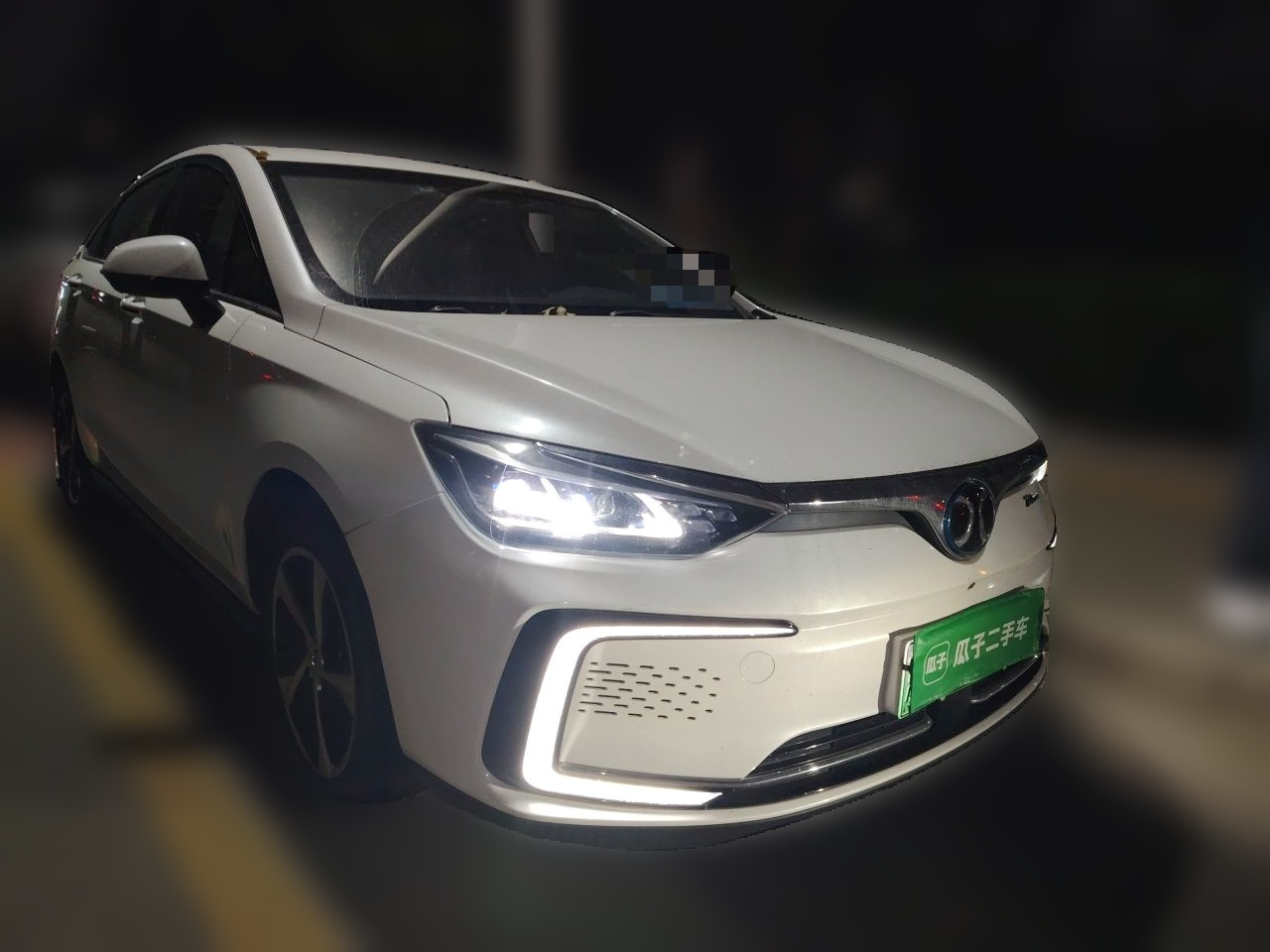 BAIC EU5 2018 R550 photo 3