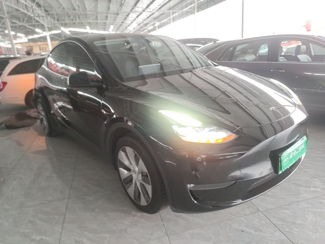 Model Y 2021 Standard Range RWD photo 5