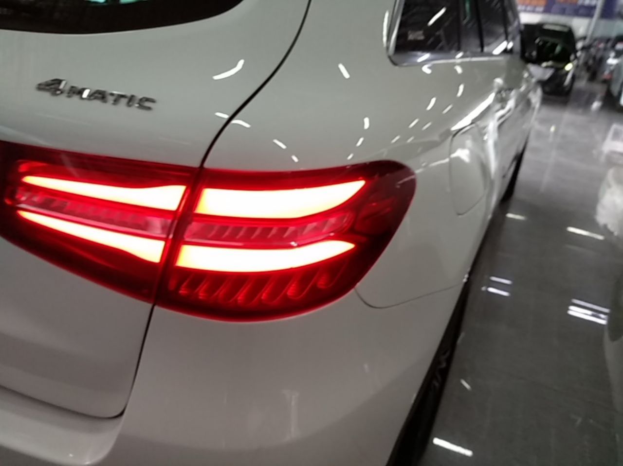 GLC 2019 GLC 260 L 4MATIC Dynamic photo 2