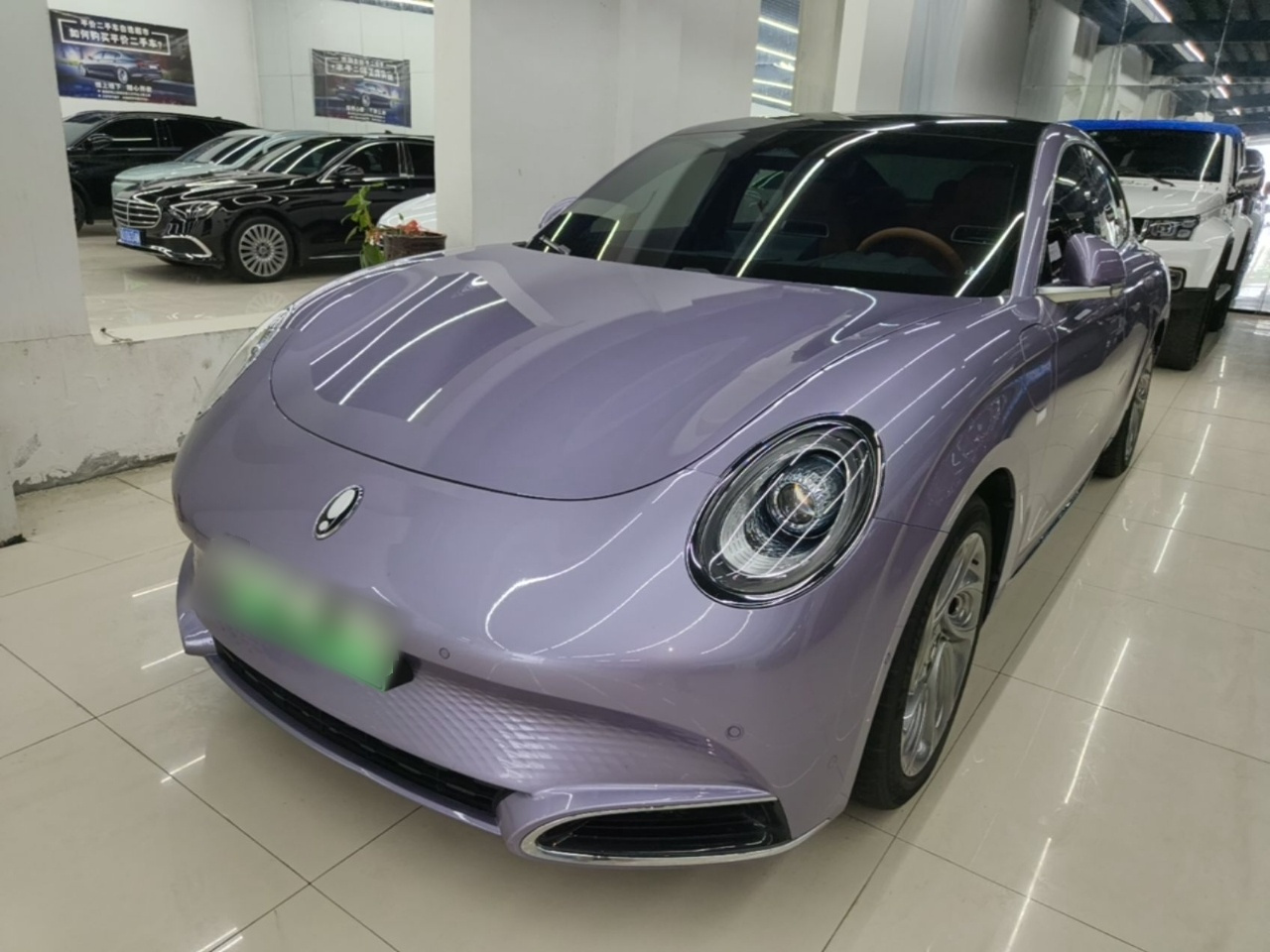 2022 555km Premium