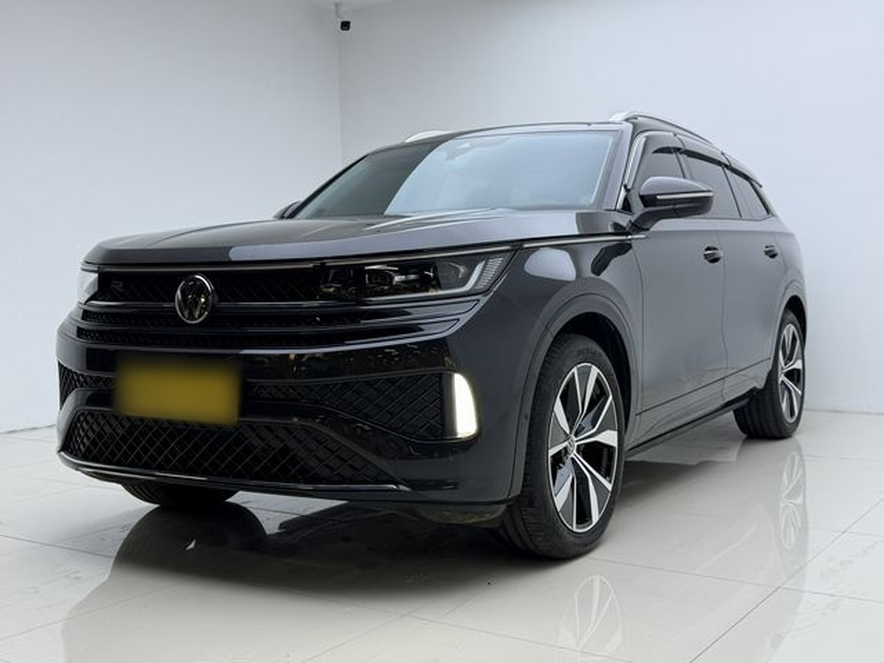 2023 380TSI AWD R-Line Launch Edition