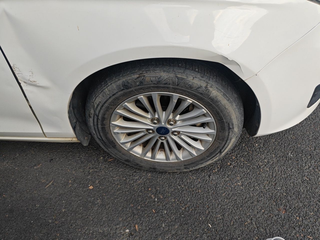 Escort 2017 Facelift 1.5L MT Comfort photo 5